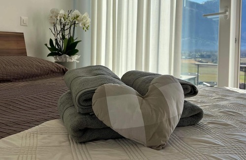 Gordola House | Modern one-bedroom apartment quiet area between lake and mountains