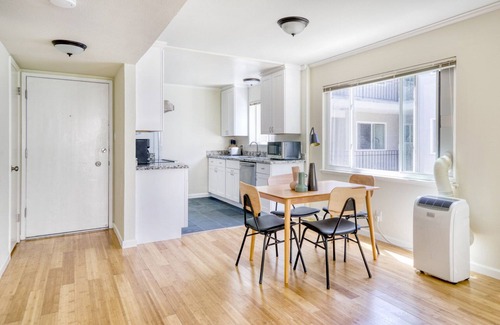 University South Apartment | Modern Palo Alto 2BR w/W/D & Garden, near FB & Google, by Blueground