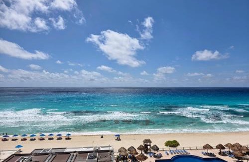 Zona Hotelera Apartment | Modern penthouse, beautiful ocean view, Cancun