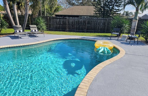 Vero Beach South House | Modern Pool Home- 2nd Street