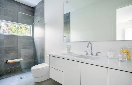 Highland Park Delray House | Modern Poolside Oasis in the Heart of Delray Beach