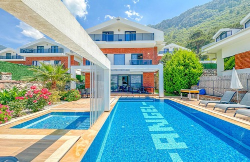Oludeniz Villa | Modern private villa with pool close to Olu Deniz