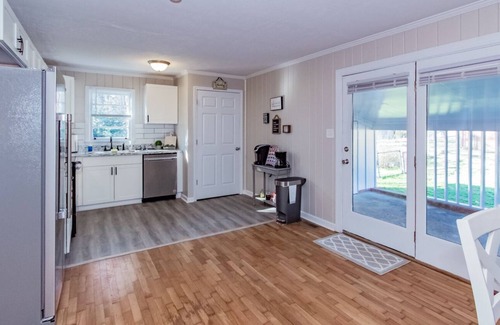 Fayetteville House | 🌸 Modern, Quiet 3BR/1BA Home 🌸