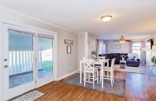 Fayetteville House | 🌸 Modern, Quiet 3BR/1BA Home 🌸