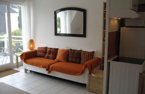 Cabourg Apartment | Modern, quiet second-floor 2 bedroom apartment with internet access in Cabourg