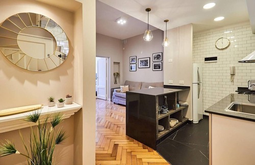 Recoleta Apartment | Modern Recoleta Apt | 100MB WiFi/SmarTv/Washer