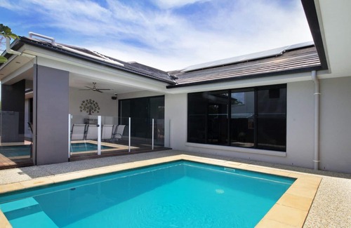 Parrearra House | Modern Relaxed Lifestyle - Sleeps 10
