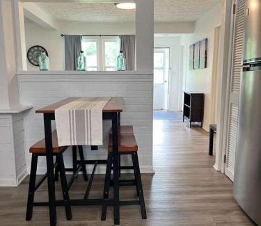 Madison Heights House | Modern & Renovated 3BR 1BA Home - Quiet & Cozy