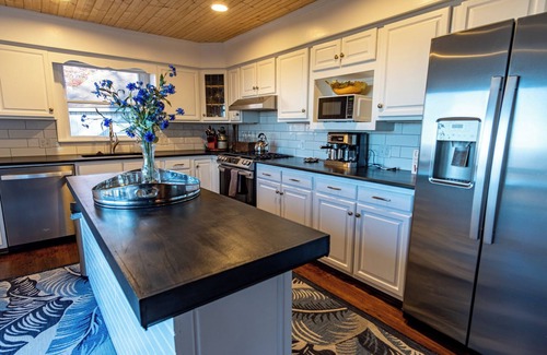 Roaring Gap House | Modern rustic home with spectacular mountain views and sunsets!