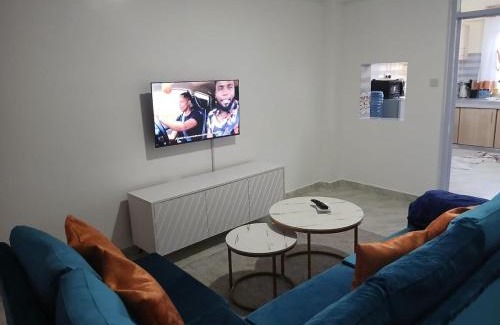 Nanyuki Apartment | Modern Safari 2 Bedroom Escape with Mt Kenya Views - Nanyuki CBD at MG's Mountain Nest