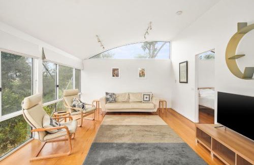 Silverleaves House | Modern Sanctuary by the Silverleaves Beach