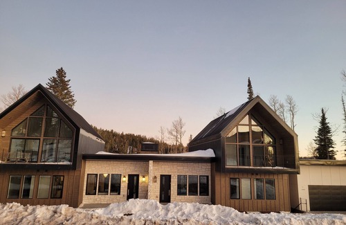 Beaver Cabin | Modern Scandinavian cabin steps from the slopes. Ski- in-Ski- out with Jacuzzi
