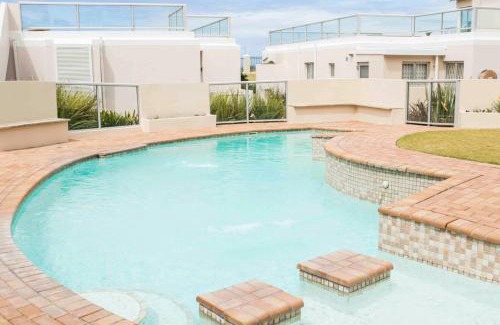 Summerstrand Apartment | Modern Seaview Apartment