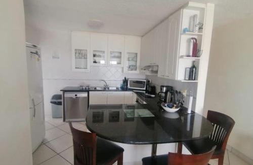 Summerstrand Apartment | Modern Seaview Apartment
