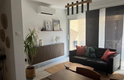 Pegeia Apartment | Modern Seaview Townhouse in Coral Bay