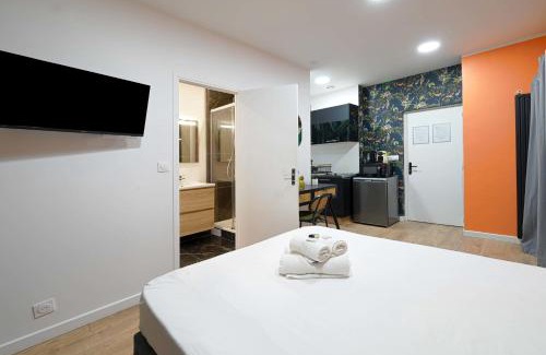 Quartier du Petit-Montrouge Apartment | Modern secure studio- perfect for 2- Catacombs