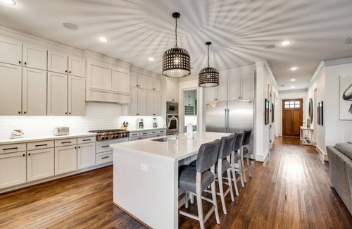 Lower Greenville House | Modern Serenity: 3 Beds of Calm & Style