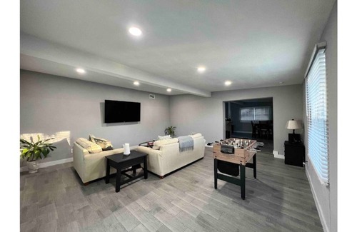 Winkler House | Modern Simpson Home