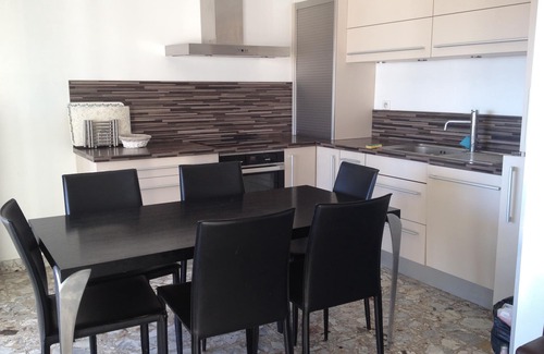 Juan-les-Pins Apartment | modern, spacious and bright apartment facing the sea, near shops