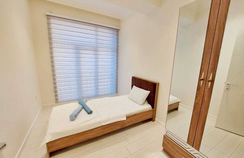 Baku Apartment | Modern, spacious apartment near the May 28 metro station