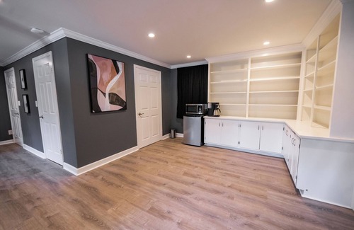 Greensboro House | Modern Stay on Green Valley - 2.5 mi to downtown Greensboro