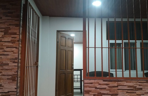 San Antonio de Belen Apartment | Modern Studio Clean Safe Area Fast Wifi with Patio