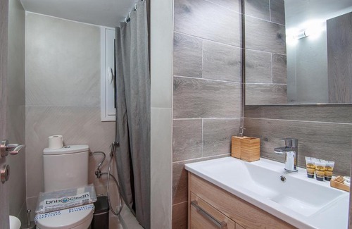 Glyfada Apartment | Modern Studio for 4 in Glyfada