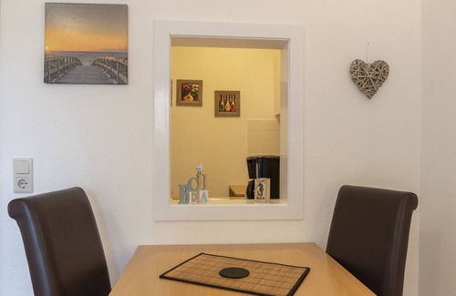 Middelhagen Apartment | Modern studio for two - only 100m from the sea!