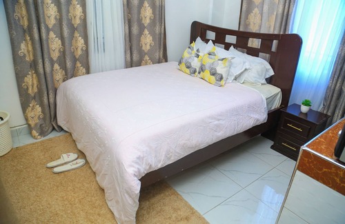 Manyimbo Bed & Breakfast | Modern Studio in Mombasa-Bamburi Beach and Nyali Mall Access