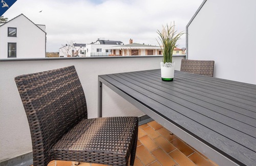 Zinnowitz Apartment | Modern studio in Zinnowitz with garden - perfect for two!