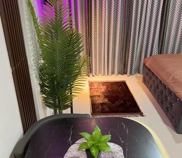 Pasay Apartment | Modern Studio near LRT, MOA & Star City in Pasay