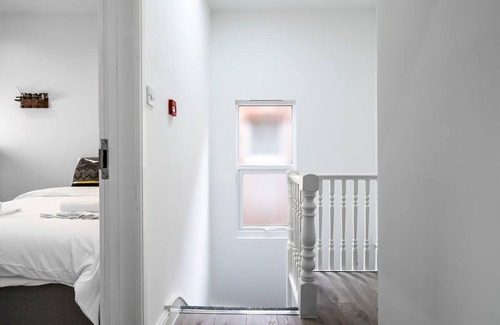 Wembley Central Apartment | Modern Studio Rooms in Wembley 5 DUP DUP