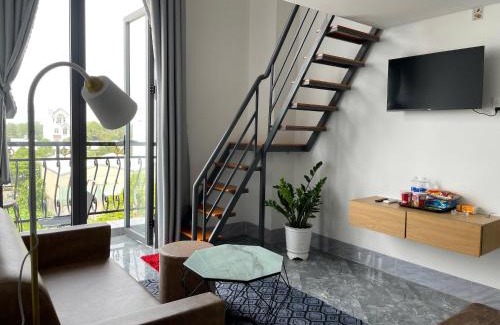 Ninh Kieu Apartment | Modern Studio w Balcony and Kitchen