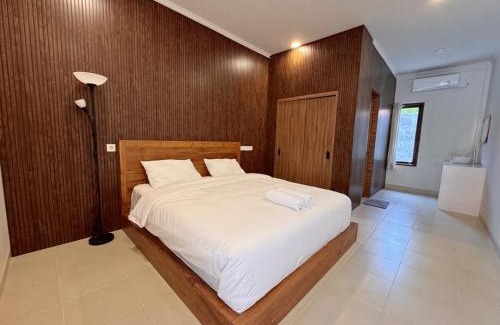 Dalung Apartment | Modern Studio with Pool Between Canggu and Ubud