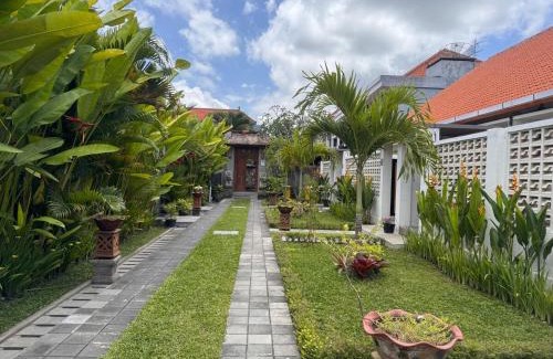 Dalung Apartment | Modern Studio with Pool Between Canggu and Ubud