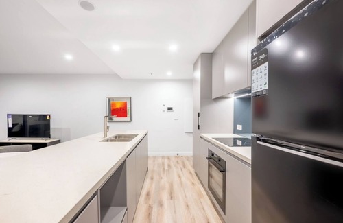 Phillip Apartment | Modern style 2 bedroom next to Westfield @Phillip