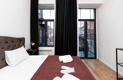 mtatsminda Apartment | Modern&Stylish 2BR apartment on Rustaveli Avenue