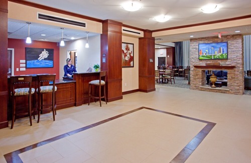 Webster Condo | Modern Suite | Free Breakfast + Outdoor Pool + Hot Tub