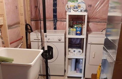 London Apartment | Modern Suite near Fanshawe and Western University