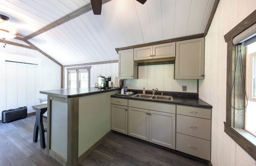 Millersburg Cabin | Modern Tiny House Getaway in Amish Country