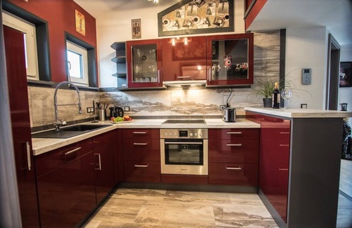Uhldingen-Muehlhofen Apartment | Modern & TOP-equipped apartment (up to 6 pers.) + Netflix + bicycle garage