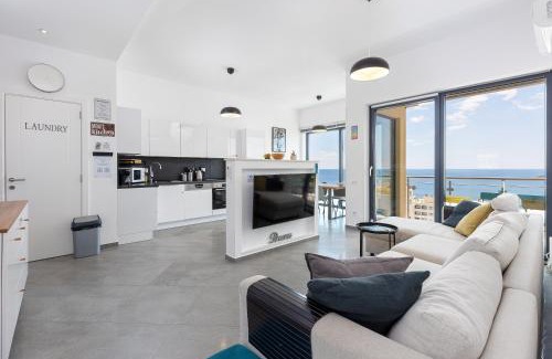 Becici Apartment | Modern Top Floor Sea View 3BR with Pools, Spa & Fitness