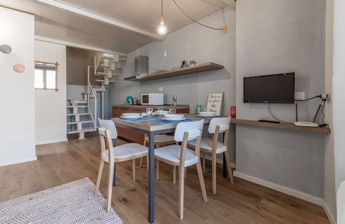 San Pantaleo Apartment | Modern two bedroom apartment with free wi-fi