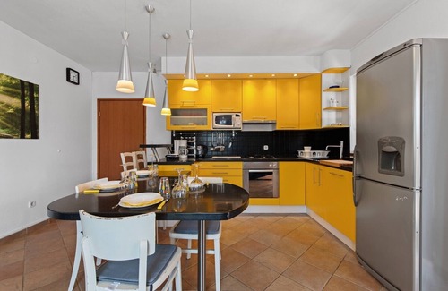 Vabriga Apartment | Modern Two-Bedroom Apartment Impreza in Vabriga