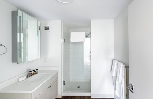 East Cambridge Apartment | Modern Two Bedroom with Views in Cambridge