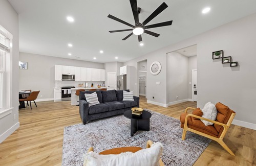 Mount Holly House | Modern Upscale 3BR in Mt Holly/PETS WELCOME