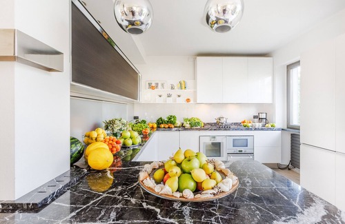Marina di Pietrasanta Villa | Modern Villa with Pool in Tonfano Marina di Pietrasanta