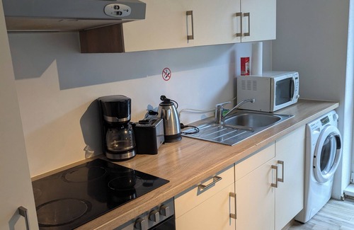 Center Apartment | Modern vacation apartment with balcony: ideal for couples & families