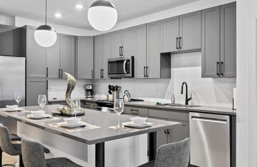 Five Points South Apartment | Modern Vibes: 2-Bedroom Condo & Secure Parking