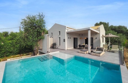 Roda Villa | Modern Villa, A/C, Private Pool, Superb Setting & Sea Views 15mins walk to Acharavi or Roda Beach!